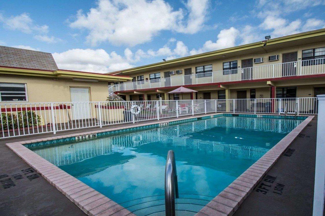 Fort Lauderdale Gardens Inn & Suites Ft Lauderdale International Airport Hollywood Bagian luar foto
