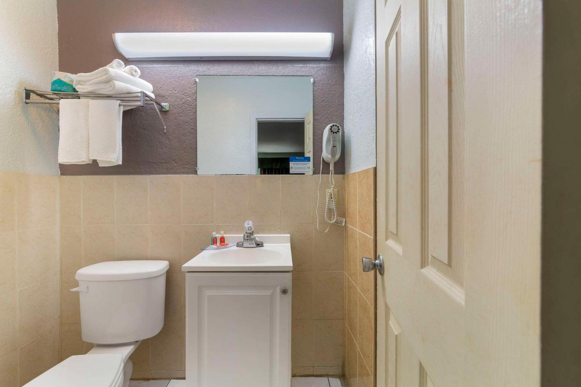 Fort Lauderdale Gardens Inn & Suites Ft Lauderdale International Airport Hollywood Bagian luar foto