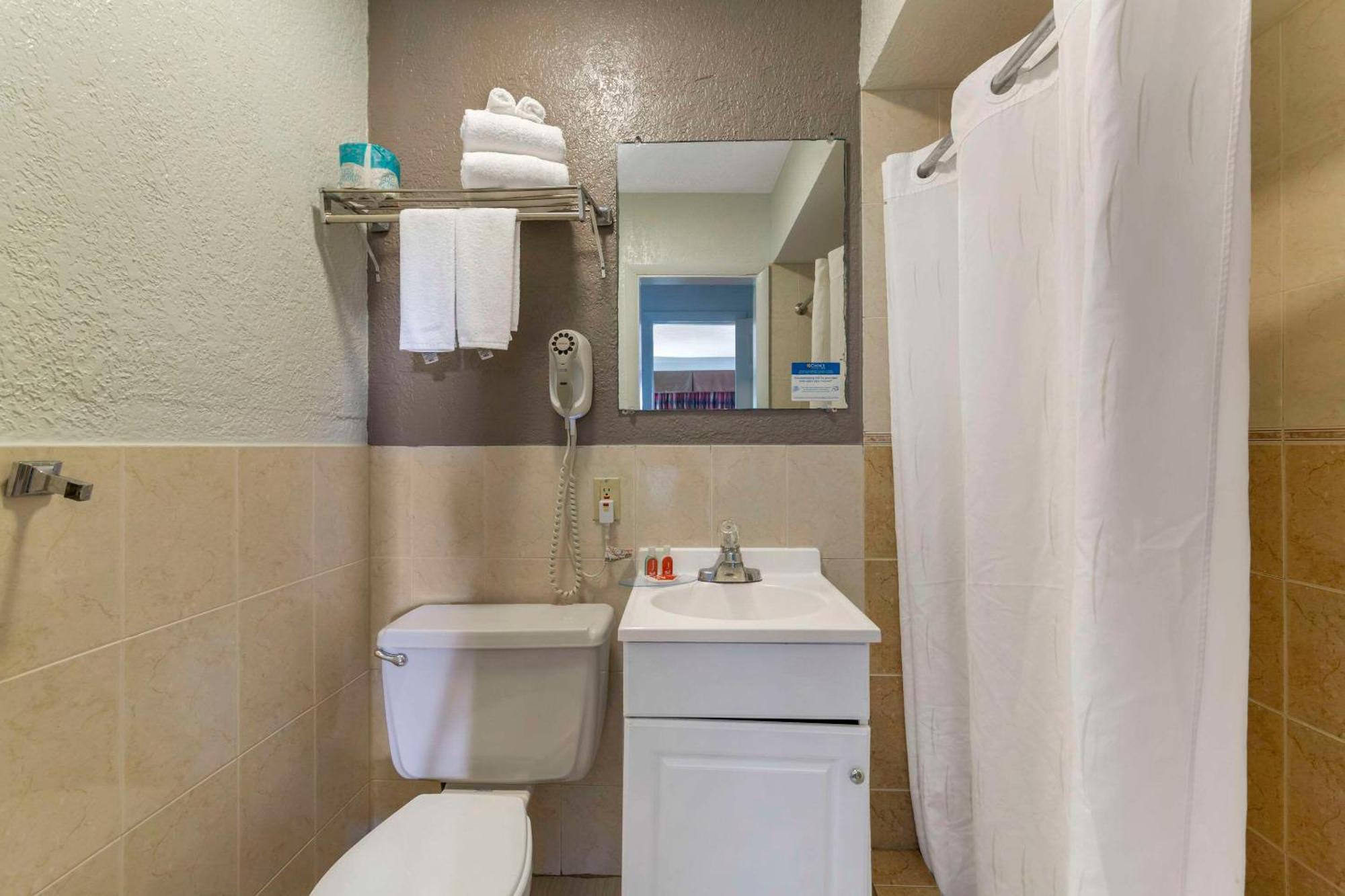 Fort Lauderdale Gardens Inn & Suites Ft Lauderdale International Airport Hollywood Bagian luar foto